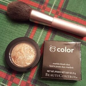 BEAUTYCONTROL marble eyeshadow.